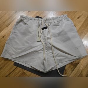 FEAR OF GOD ESSENTIALS Running Short XL